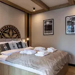 Sosnica & 公寓式酒店