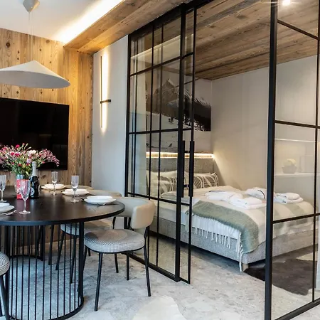 Apart Otel Sosnica & 4*