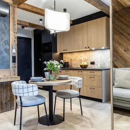 Sosnica & Aparthotel 4*